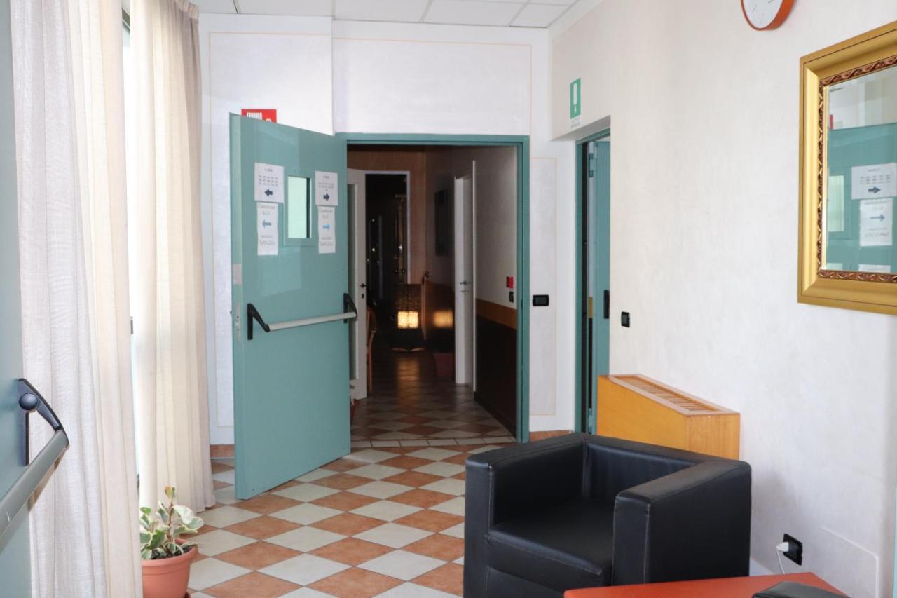 Hotel Amira Palace 3*