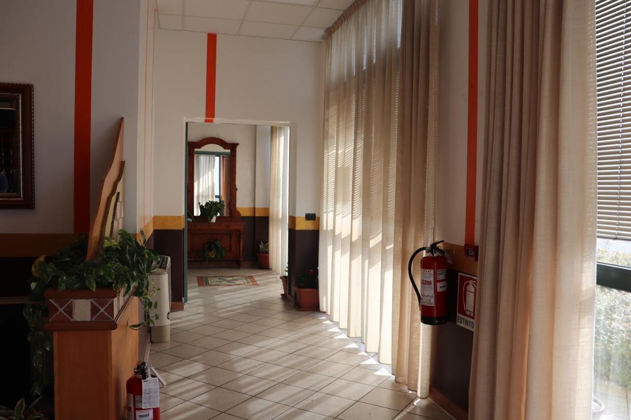Amira Palace